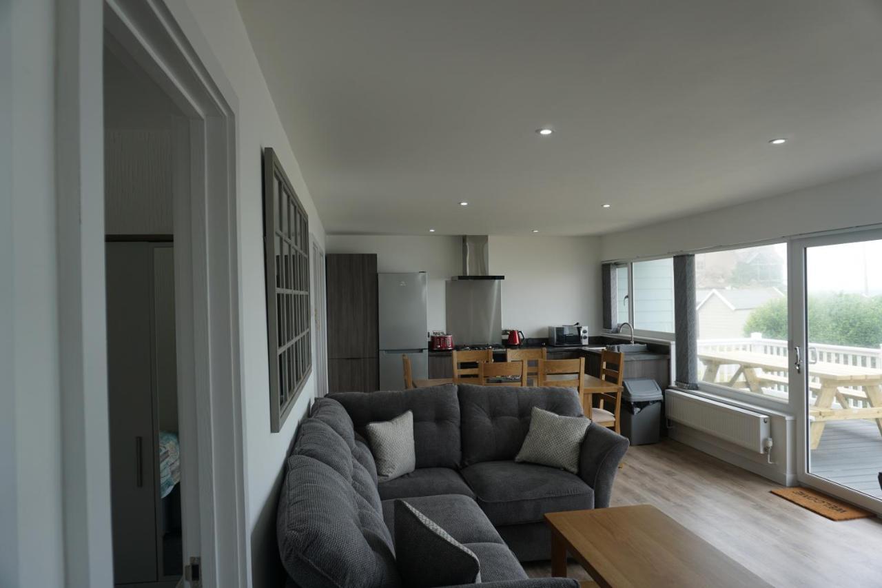 Deluxe Lundy View Villa With Sea Views Уестуърд Хоу Екстериор снимка