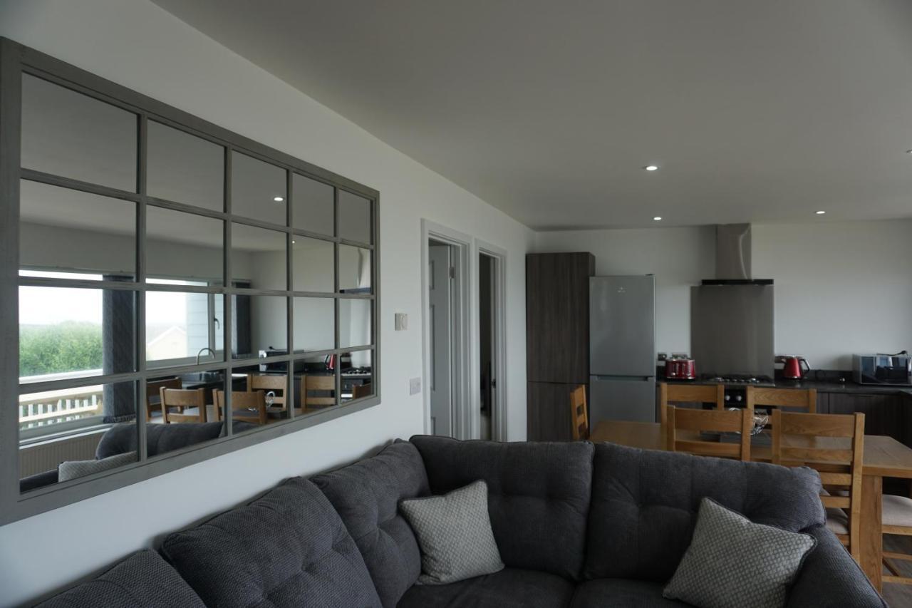 Deluxe Lundy View Villa With Sea Views Уестуърд Хоу Екстериор снимка