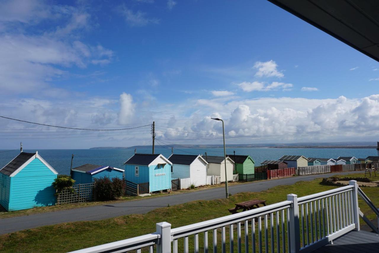 Deluxe Lundy View Villa With Sea Views Уестуърд Хоу Екстериор снимка